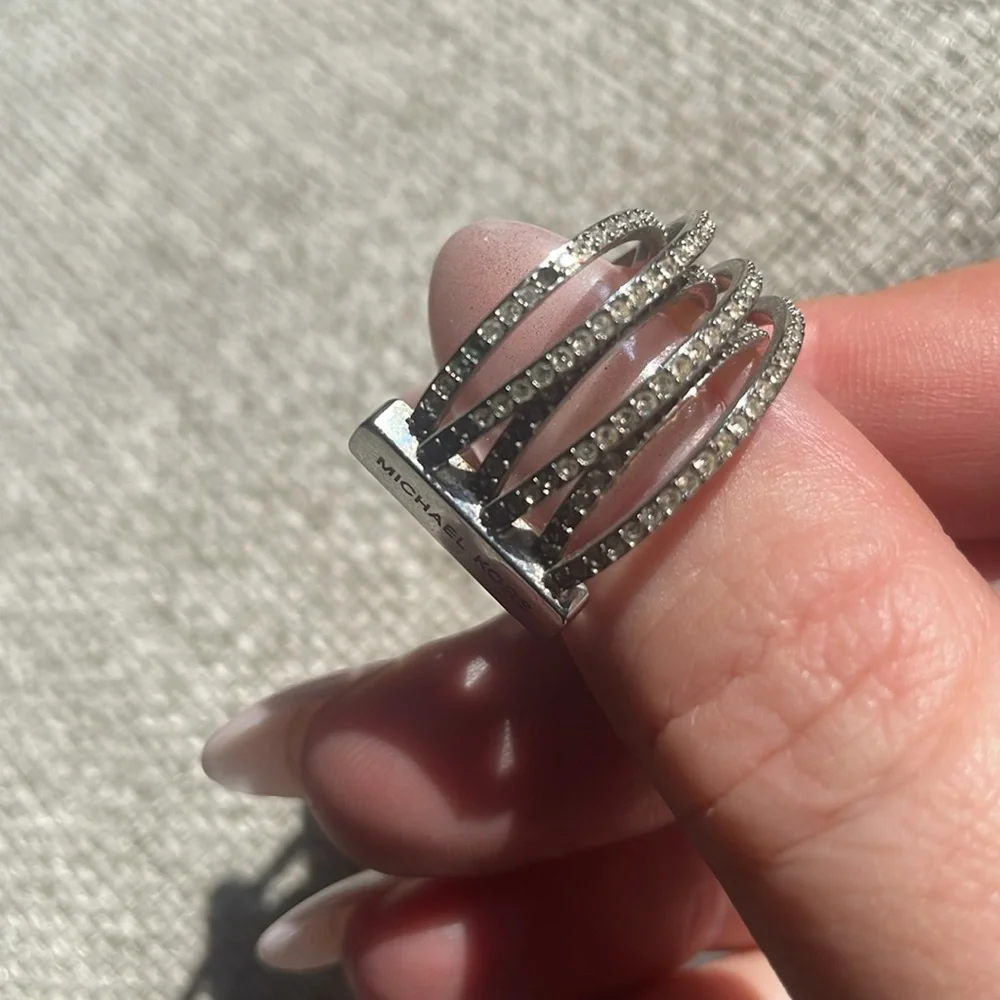 Michael Kors ring sz8 + fashion jewelry bracelet & necklace - Picture 7 of 11